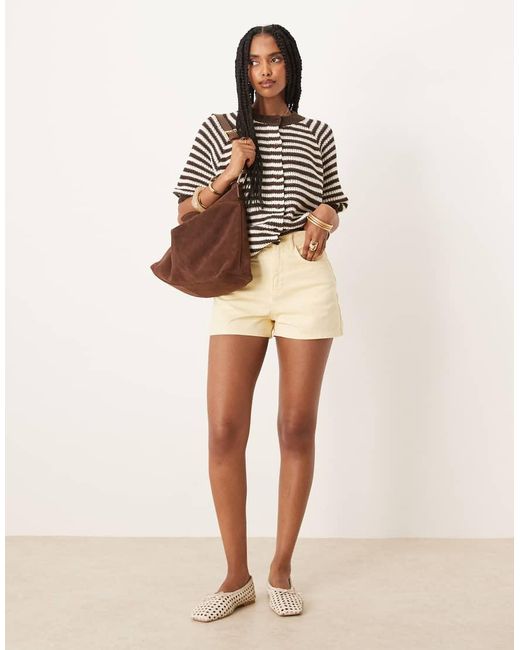 Pantalones Cortos Vaqueros Crema Acampanados De ASOS de color Natural