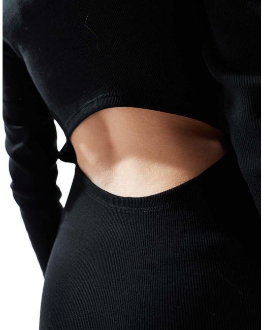 ASOS Geribbelde Hoogsluitende Maxi-Jurk Met Lange Mouwen in het Black
