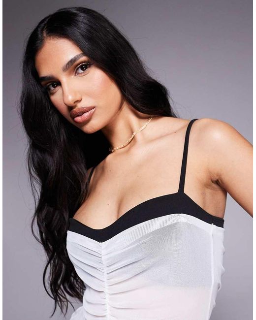 ASOS Doorschijnende Top Met Zichtbaar Bh-Detail En Gerimpeld Mesh in het Gray
