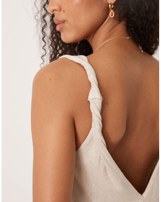Robe courte sans manches style tennis aspect lin - crème ASOS en coloris Natural