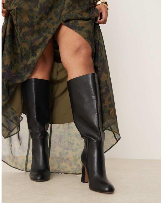Curve di ASOS in Black
