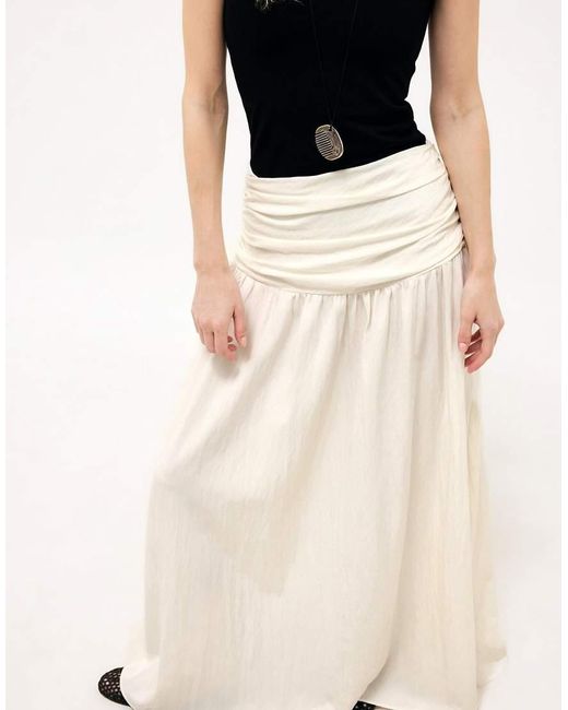 NA-KD White Ruched Waist Maxi Skirt