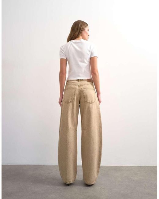 TOPSHOP White Barrel Mid Rise Jeans