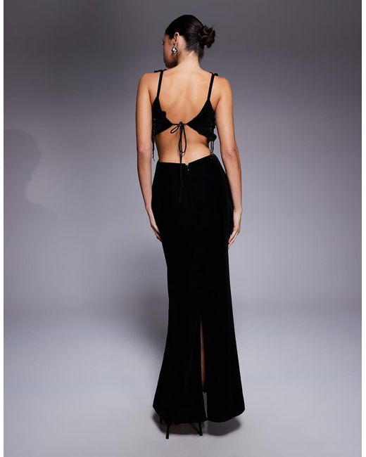 Vestido Largo De Terciopelo Con Pecho Bordado Y Aberturas De ASOS de color Black