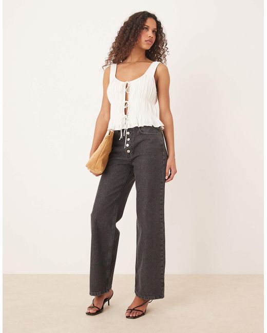 Top noué devant à fronces Abercrombie & Fitch en coloris White