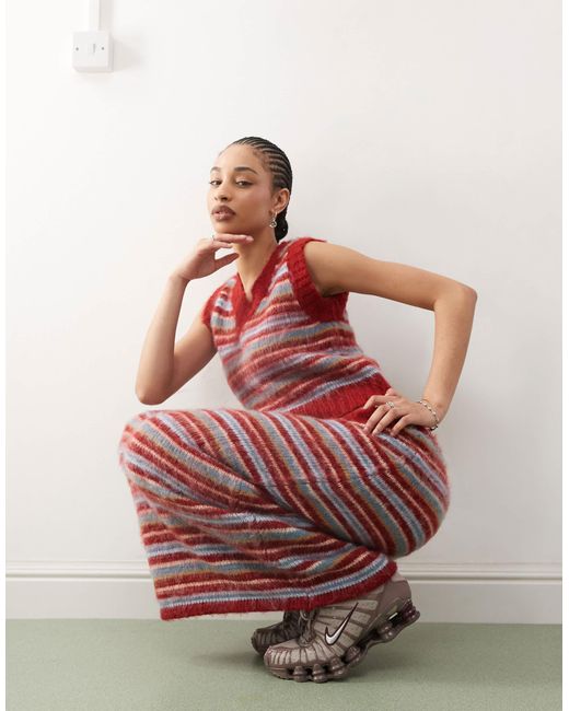 Jupe rayée longue en maille duveteuse - bordeaux Collusion en coloris White