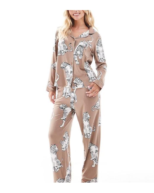 Chelsea Peers White Chelsea Peers Exclusive Petite Poly Tiger Print Button Short Sleeve Top And Trouser Pyjama Set