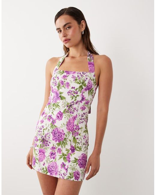 In Collaborazione Con Hailey Bieber di Mango in White