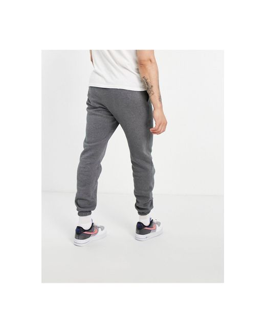nike club casual fit cuffed sweatpants in gray