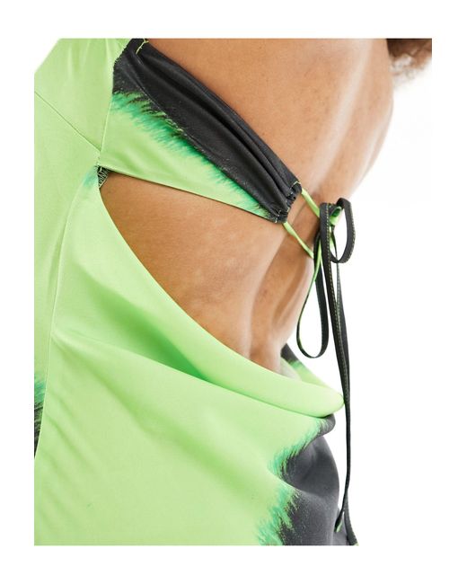 Robe bandeau satinée longue coupée en biais avec lien à nouer au dos et imprimé abstrait ASOS en coloris Green
