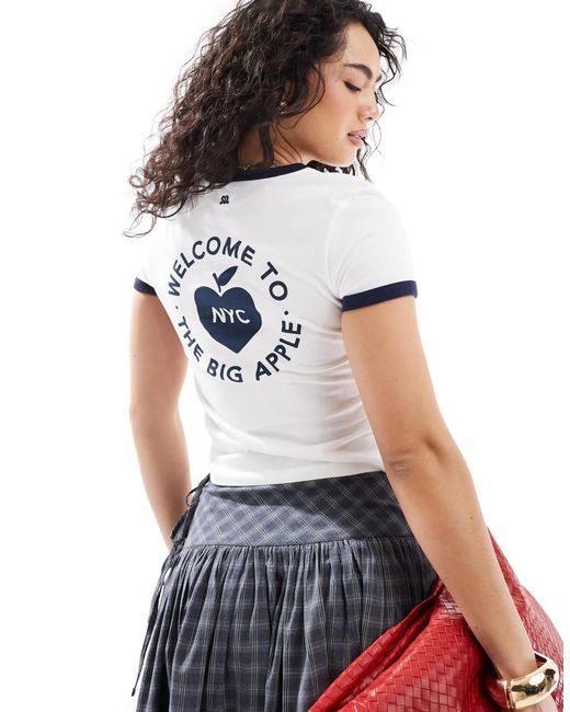 Pull&Bear White Big Apple Baby Tee