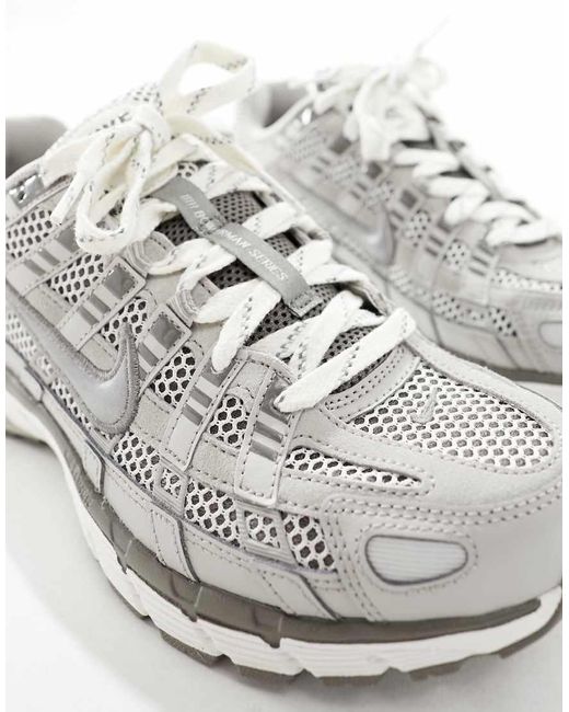 Nike P-6000 in het Gray