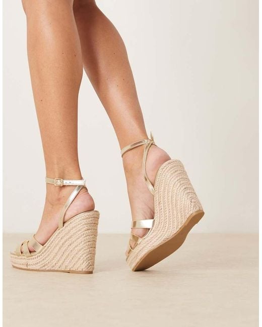 Sandalias Doradas De Tacón Con Cuña Estilo Alpargatas De Glamorous de color Natural