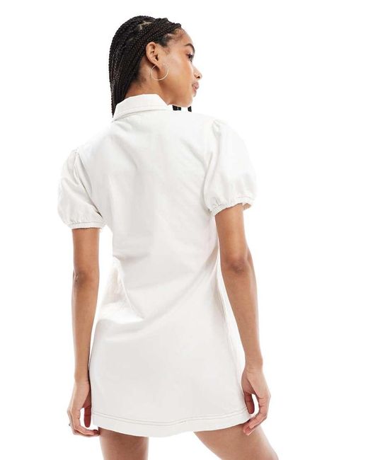 Vestido Vaquero Corto Con Mangas Abullonadas Y Solapas De -Blanco ASOS de color White