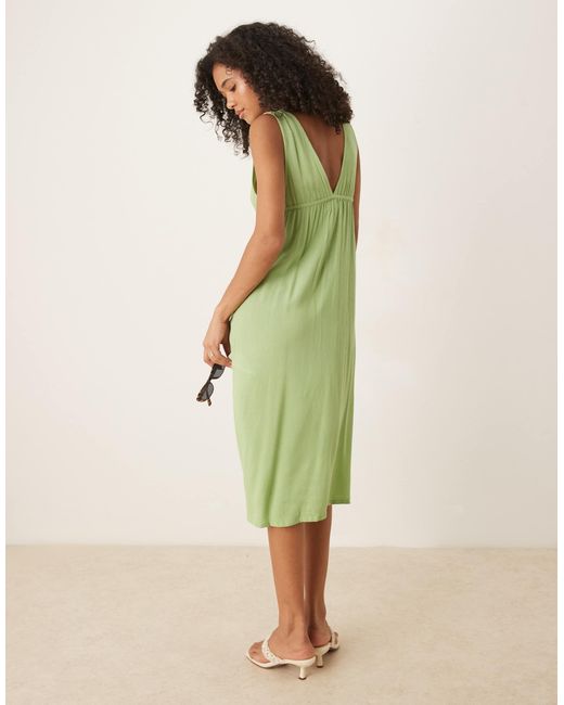 Motel Green Havisla Tie Front Midaxi Dress