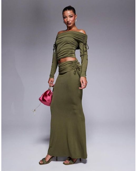 Falda Larga Verde De Corte Sirena Con Cinturilla Plegada Y Lateral Fruncido De Modal Premium De ASOS de color Green