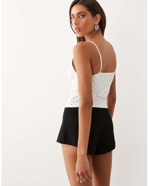 GOOD AMERICAN White Weightless Sculpting V-neck Cami Top