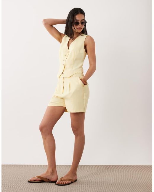 New Look Natural Tailored Shorts