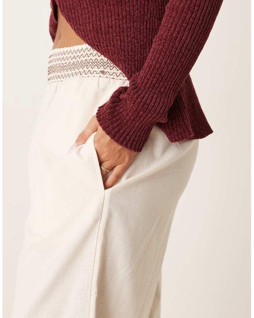 ASOS Broek Van Linnenmix Met Elastische Gesmokte Taille En Wijde Pijpen in het Natural