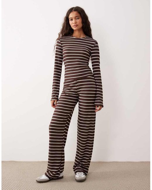 ASOS Gestreepte Geribbelde Broek Met Wijde Pijpen in het Brown