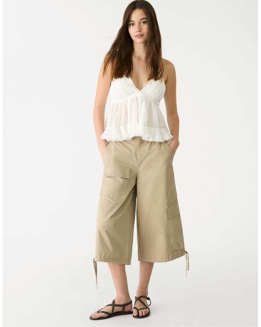 Top brodé dos nu coupe ample Stradivarius en coloris White