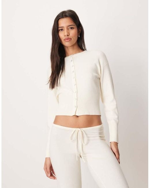 Gina Tricot White Long Sleeve Fitted Fine Knit Cardigan