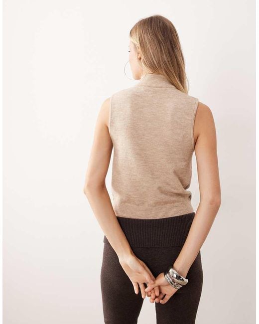 Daisy Street Natural Sleeveless Knit Vest With Argyle Graphic