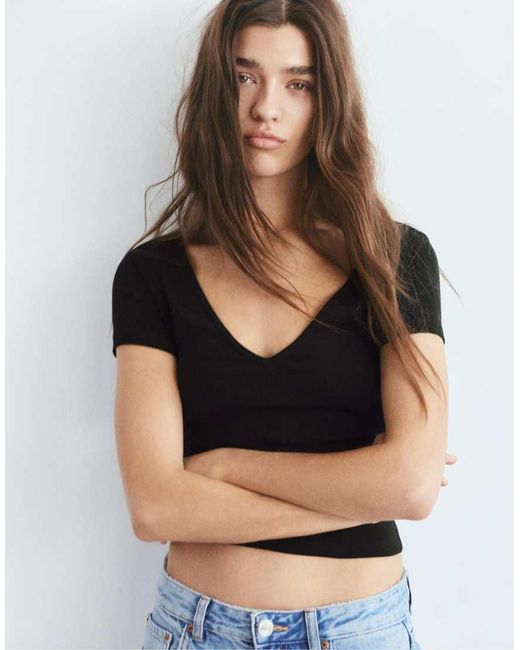 Pull&Bear Black V-Neck T-Shirt