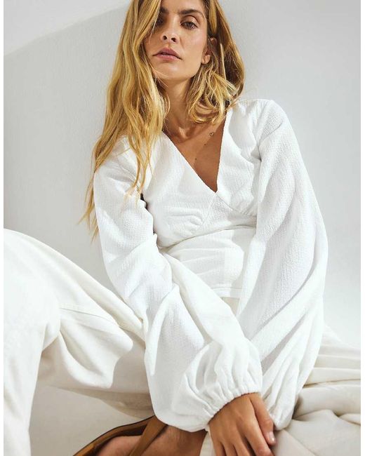 NA-KD White Volume Sleeve Blouse