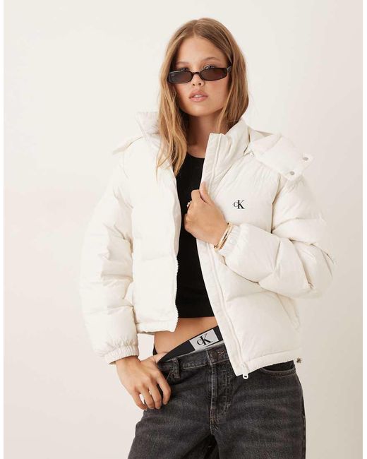 Chaqueta Corta Blanca Acolchada Básica De Calvin Klein de color Natural