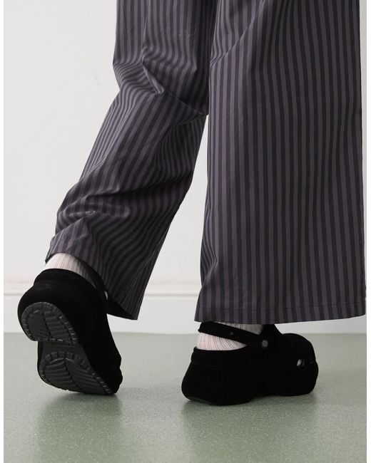 CROCSTM Black Bae Velvet Platform Clog