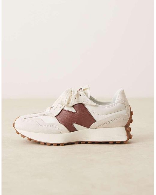 327 di New Balance in Natural