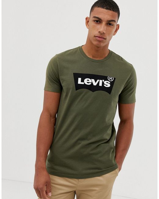 Levi's – Olivgrünes T-Shirt mit Batwing-Logo in Green für Herren
