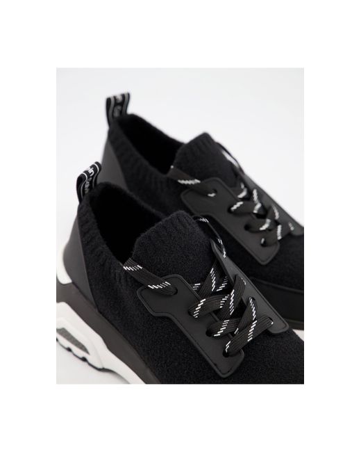 chunky black runners