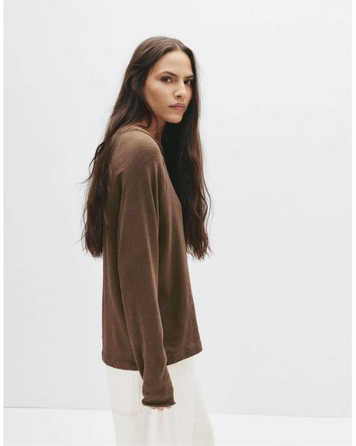 T-Shirt Con Maniche Raglan Lunghe di Pull&Bear in Brown