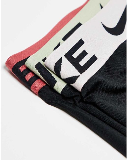 Nike Essentials in het Black voor heren