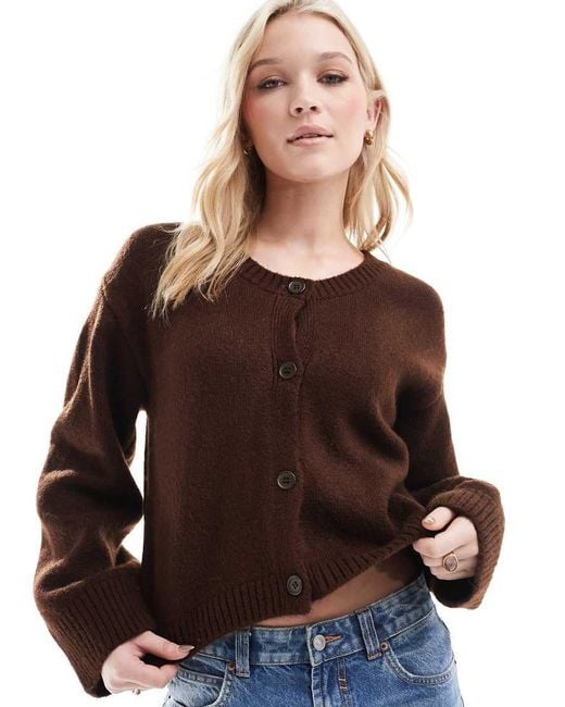 Cardigan Color Cioccolato Con Scollo Rotondo di ASOS in Brown
