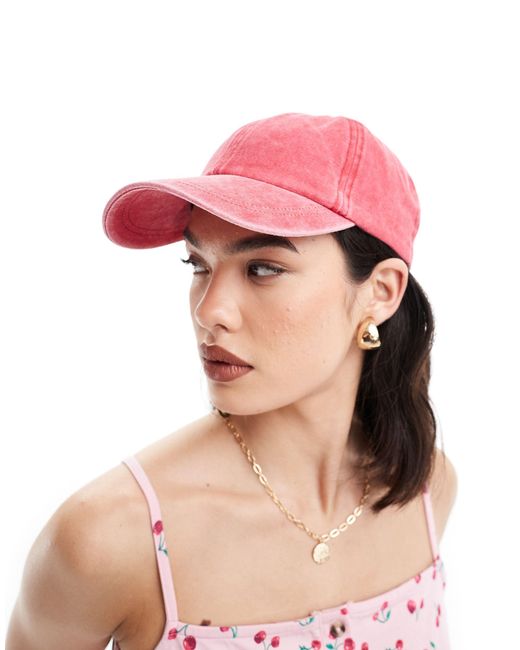 Cappello con visiera slavato di ASOS in Pink