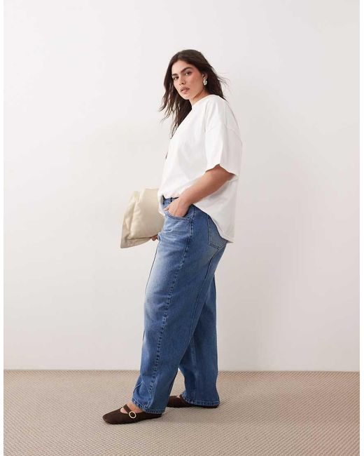 ARRANGE Blue Curve Clover Front Seam Detail Jeans