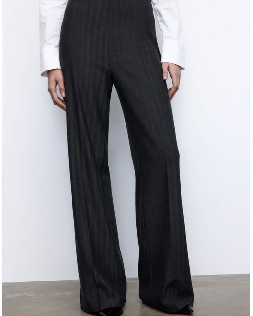Stradivarius White Loose-Fitting Smart Trousers