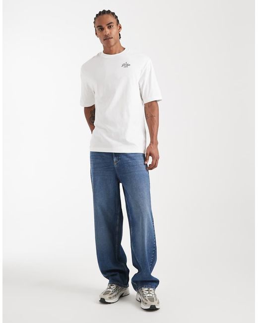 Nike White Graphic Back Print T-shirt for men