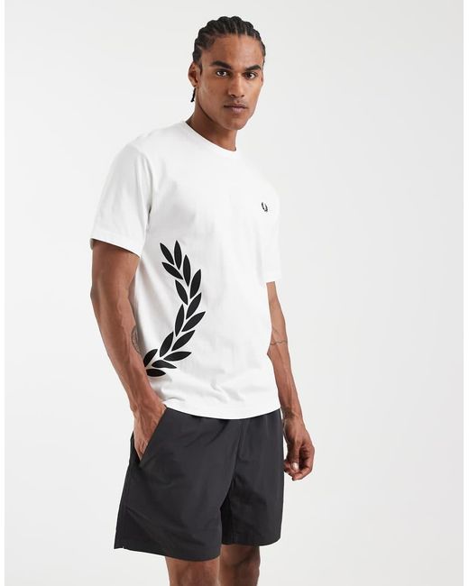 Fred Perry White Textured Laural Wreath Logo T-Shirt for men