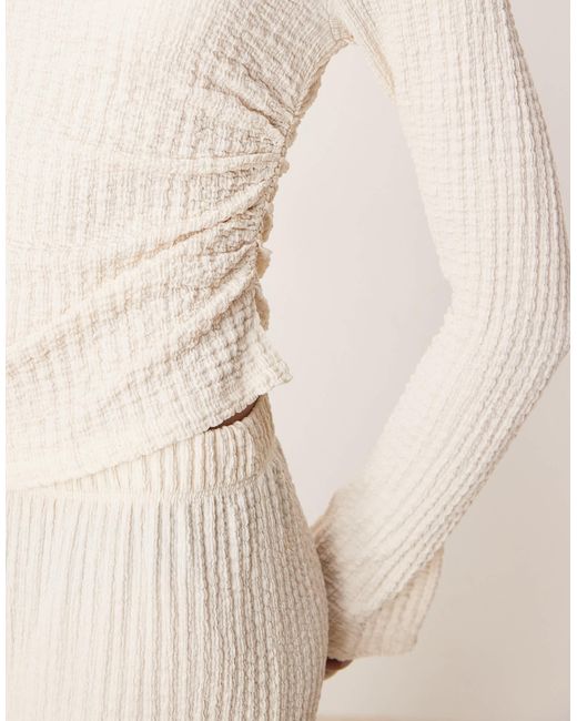 Top d'ensemble texturé à manches longues et fronces latérales - crème ASOS en coloris Natural