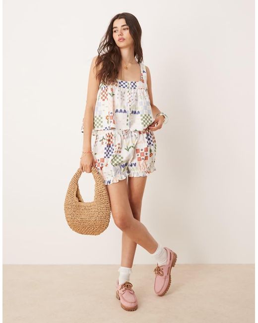 Top De Tirantes Estilo Babydoll Con De ASOS de color White