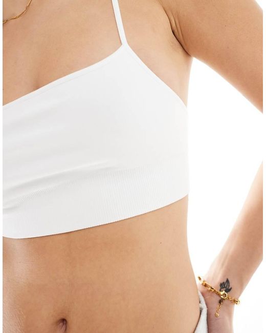 Sujetador Sin Costuras Cat De Weekday de color White