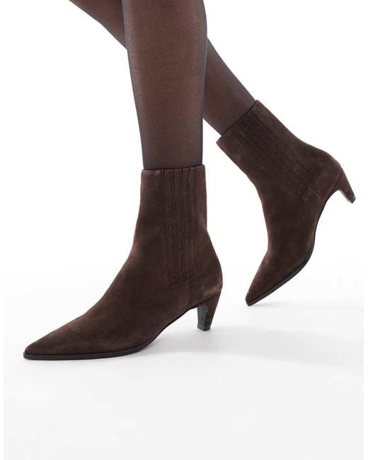 Schuh Brown Betsy Kitten Heel Ankle Boots