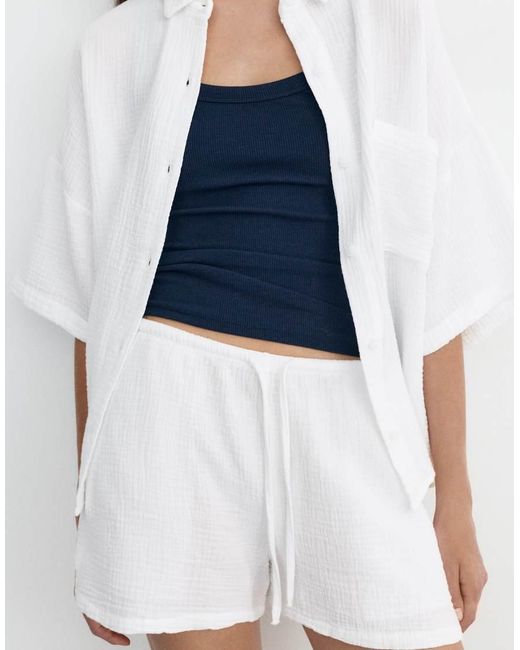 Pull&Bear White Textured Cotton Shorts