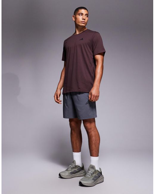 Adidas training - essentials - t-shirt - marron ombré Adidas Originals pour homme en coloris Purple