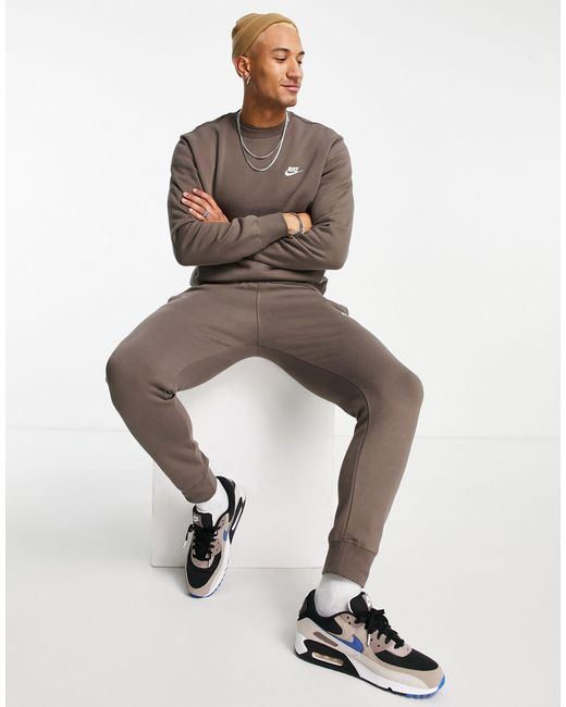 Nike Club Crew Neck Sweatshirt in Brown 