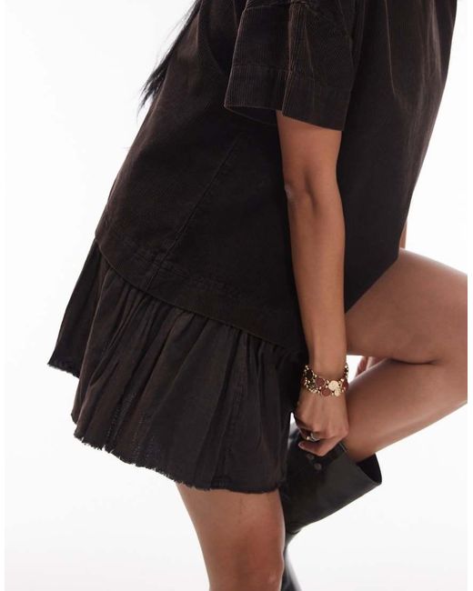 Vestido Corto Negro Lavado De Estilo Camiseta Con Diseño Híbrido De Pana De ASOS de color Black